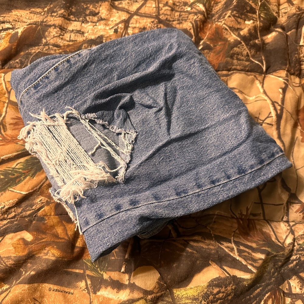 Wild Fable Distressed Straight Jeans 8/28 High Rise - Picture 7 of 7